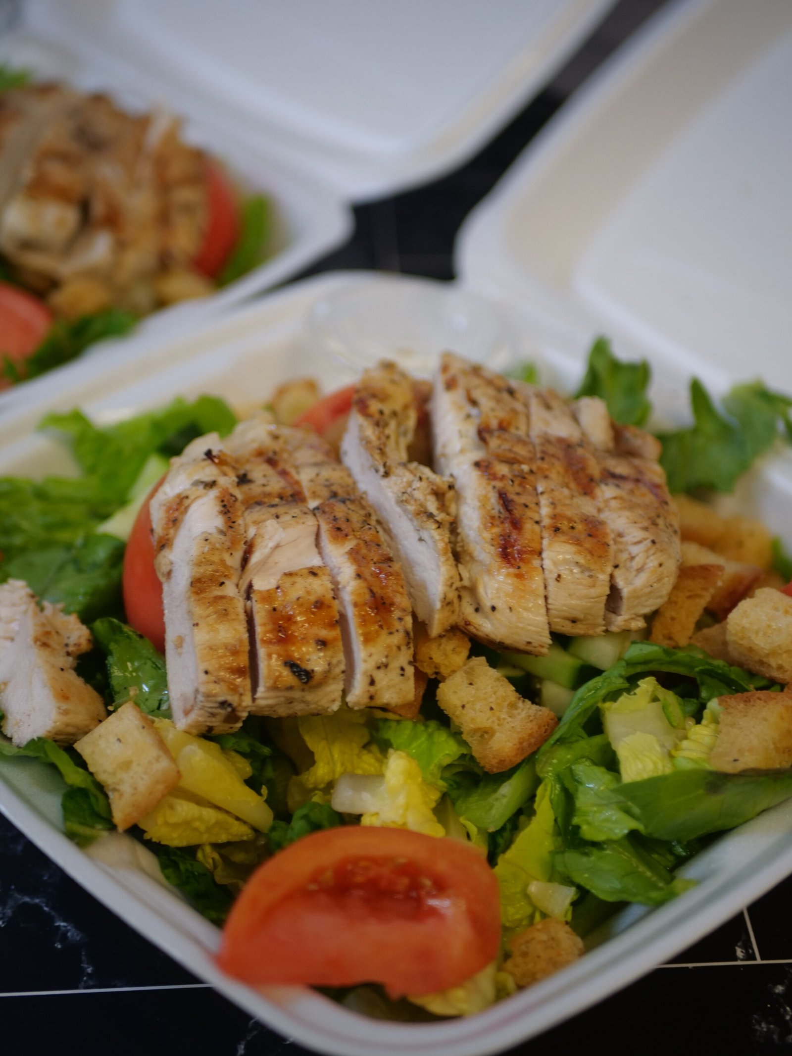 Caesar Salad with Chicken in Elgin IL: A Fresh, Affordable Lunch You’ll Love